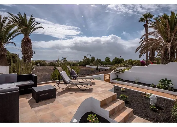 Puerto Chico Y Playa Blanca (Lanzarote)